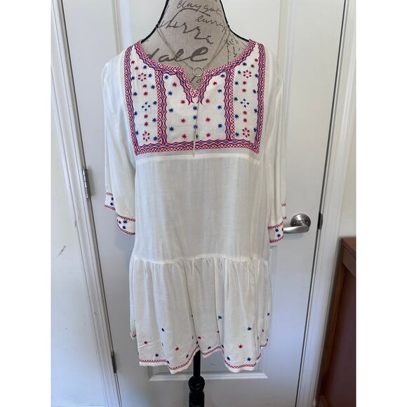 Timing Blouse Women's sz L Tunic Red White and Blue Patriotic Embroidered - Picture 1 of 6